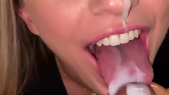 18+ Amatør-Teenager Giver En Blowjob