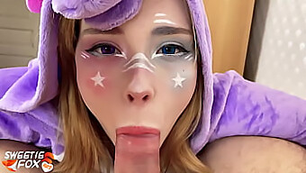 Teenagepige Med Stor Røv Giver Hardcore Blowjob I Cosplay Pov-Video