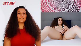 Une Femme Amateur Allemande Aux Gros Seins Se Fait Plaisir Avec Un Vibromasseur