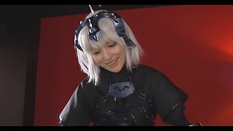 Japonská Kočka V Senzuálním Videu Hraje Cosplay