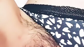 Video Pov Amatir Tentang Seorang Wanita Muda Yang Masturbasi Dengan Bikini