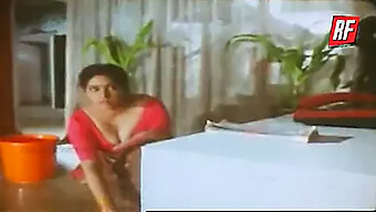 Sinnlich Indian Maid In Hot Encounter