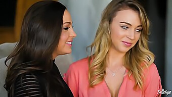 Abigail Mac Dan Zoey Taylor Menjadi Tuan Rumah Parti Keseronokan Liar Dengan Permainan Pantat Dan Menjilat Puki