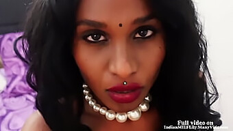 Femme Indienne Excitée Fantasme Sur La Conception!